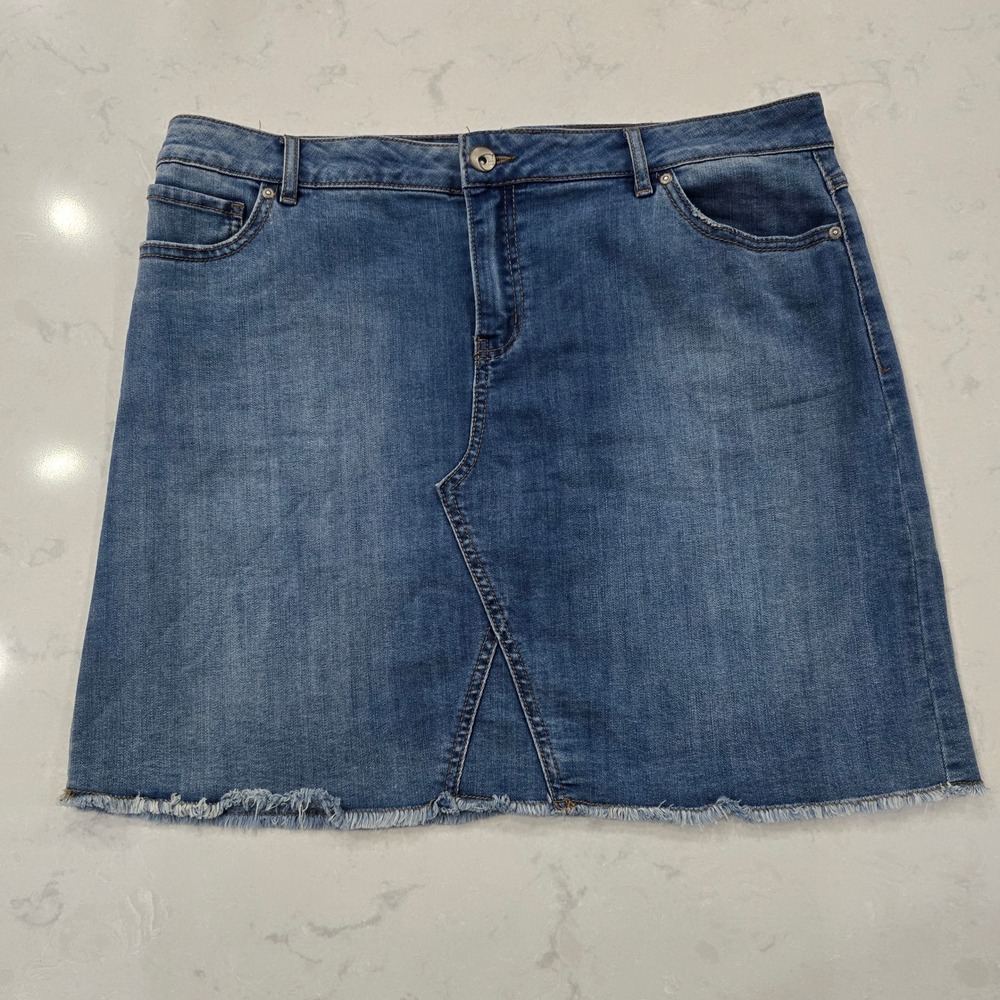 C Est 1946 Denim Women Size 16 Blue Raw Hem Stretch Denim Mini Skirt Medium Wash